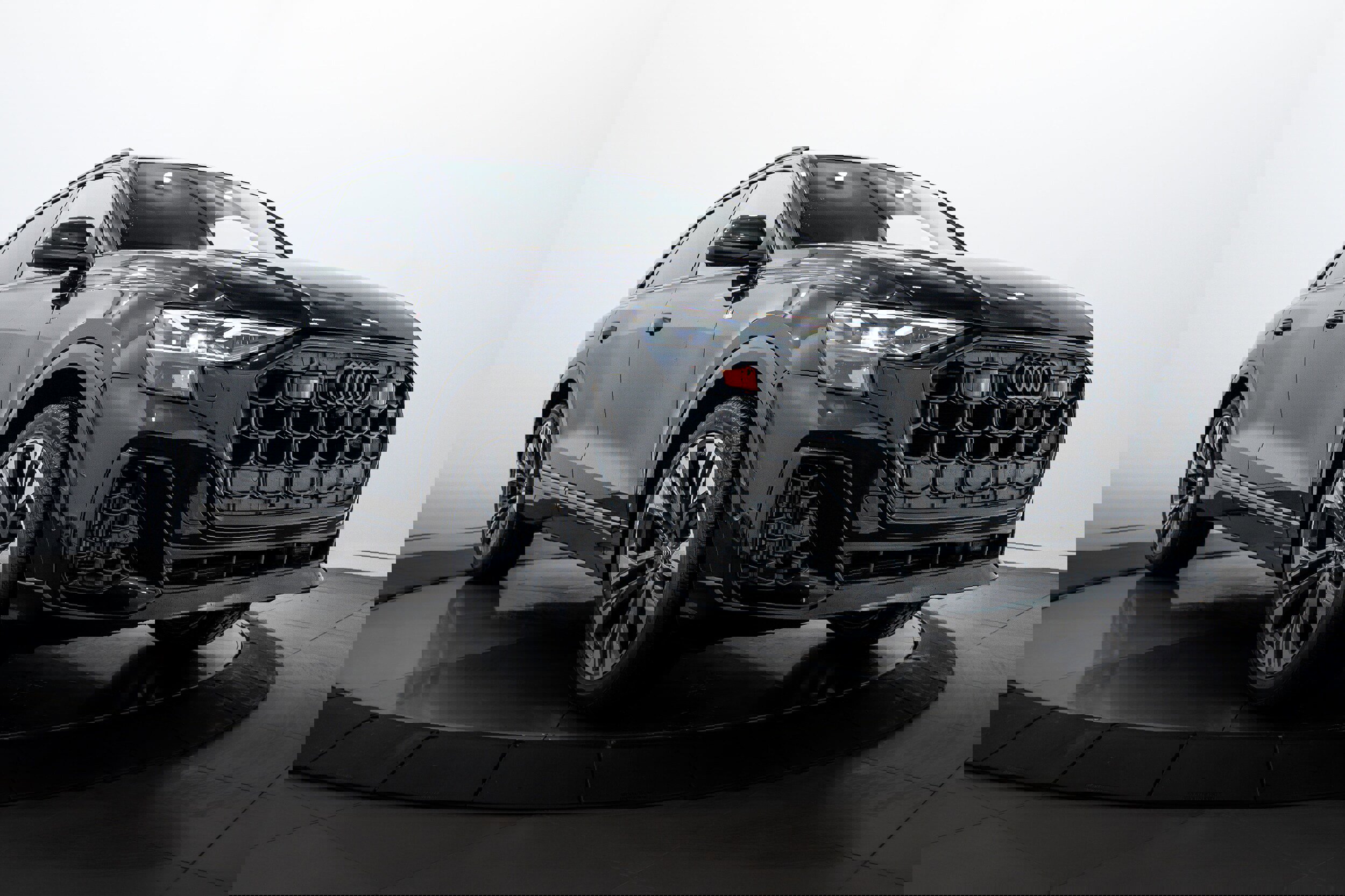 New 2026 Audi Q8 Premium Plus