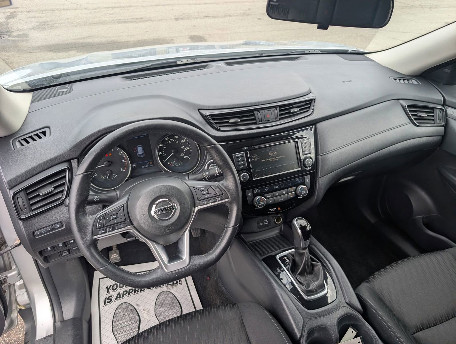 Used 2019 Nissan Rogue SV image 12