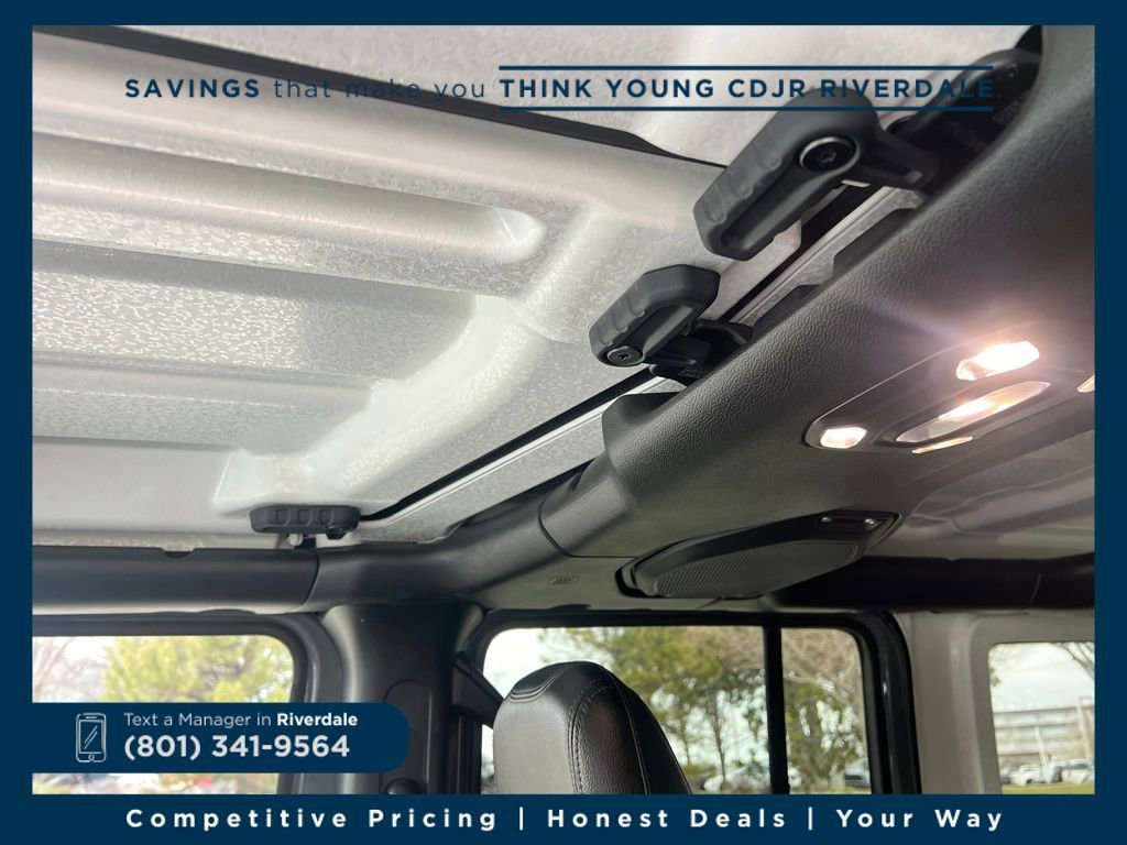 Used 2023 Jeep Wrangler Unlimited Sahara w/ Cold Weather Group image 21