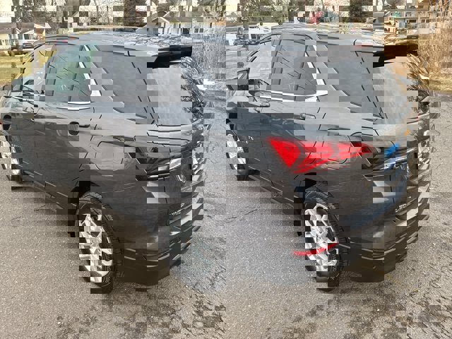 Used 2023 Chevrolet Equinox LT image 9