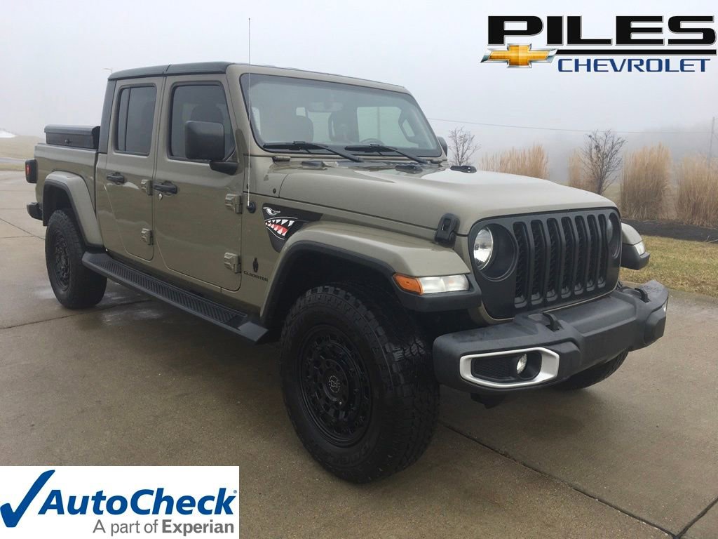 Used 2020 Jeep Gladiator Overland image 1