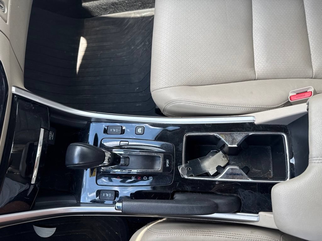 Used 2017 Honda Accord Touring image 26