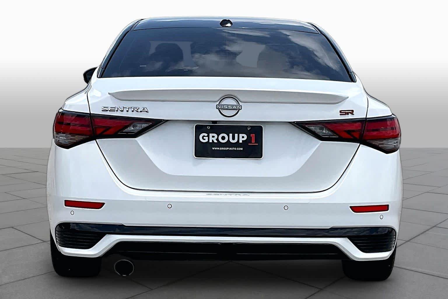 Used 2025 Nissan Sentra SR w/ SR Premium Package FWD image 5
