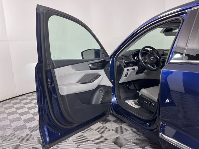 Used 2023 Acura MDX SH-AWD w/ Technology Package image 17