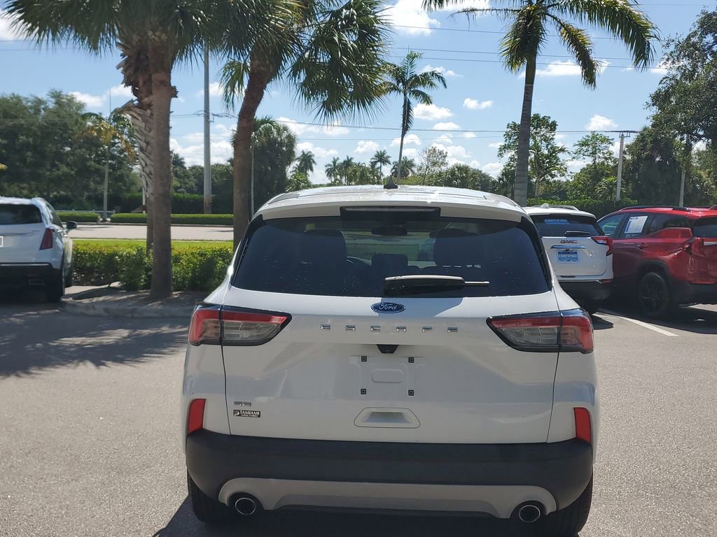Used 2022 Ford Escape SE w/ Convenience Package FWD image 13