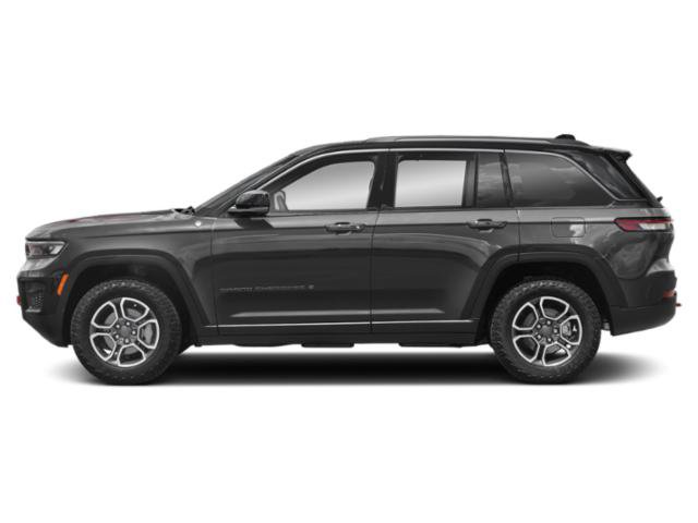 Certified 2022 Jeep Grand Cherokee Trailhawk w/ Luxury Tech Group III AWD/4WD image 2