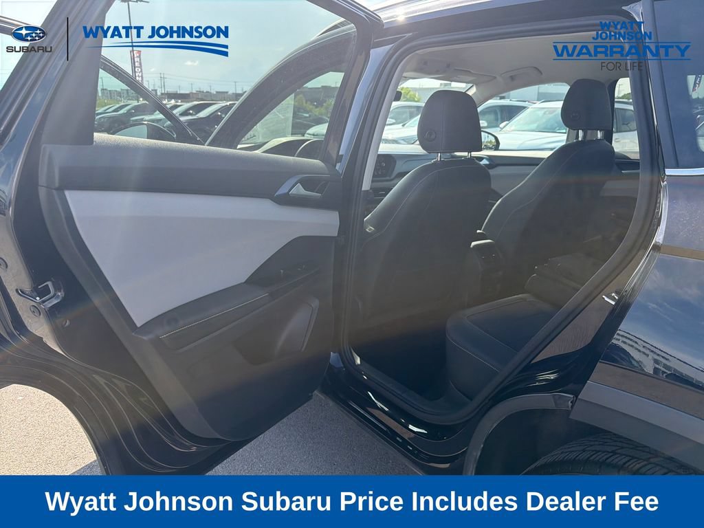 Used 2024 Volkswagen Taos SE FWD image 23