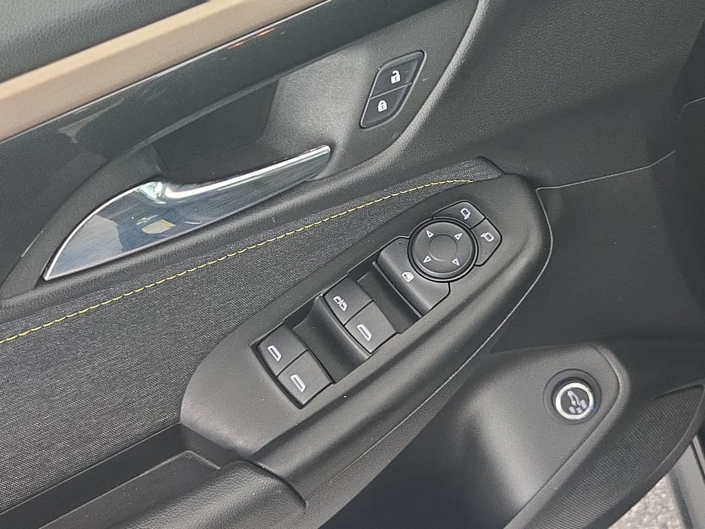 Used 2025 Chevrolet TrailBlazer ACTIV w/ Convenience Package FWD image 27