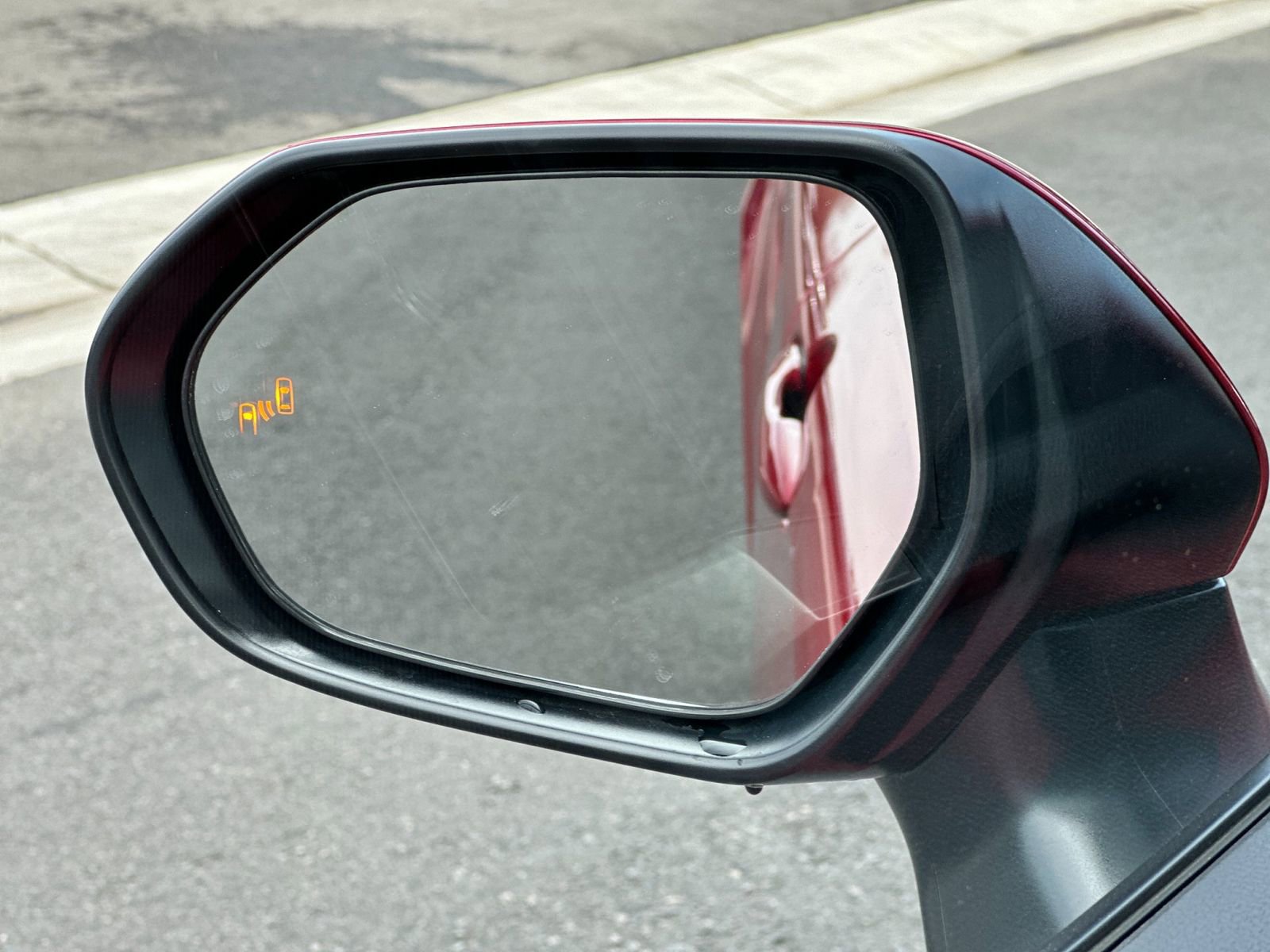 Used 2025 Toyota Camry LE w/ Convenience Package image 9