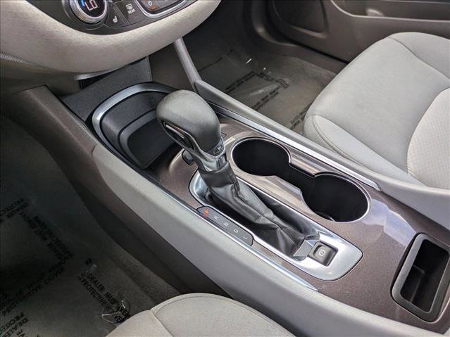 Used 2022 Chevrolet Malibu LT FWD image 12