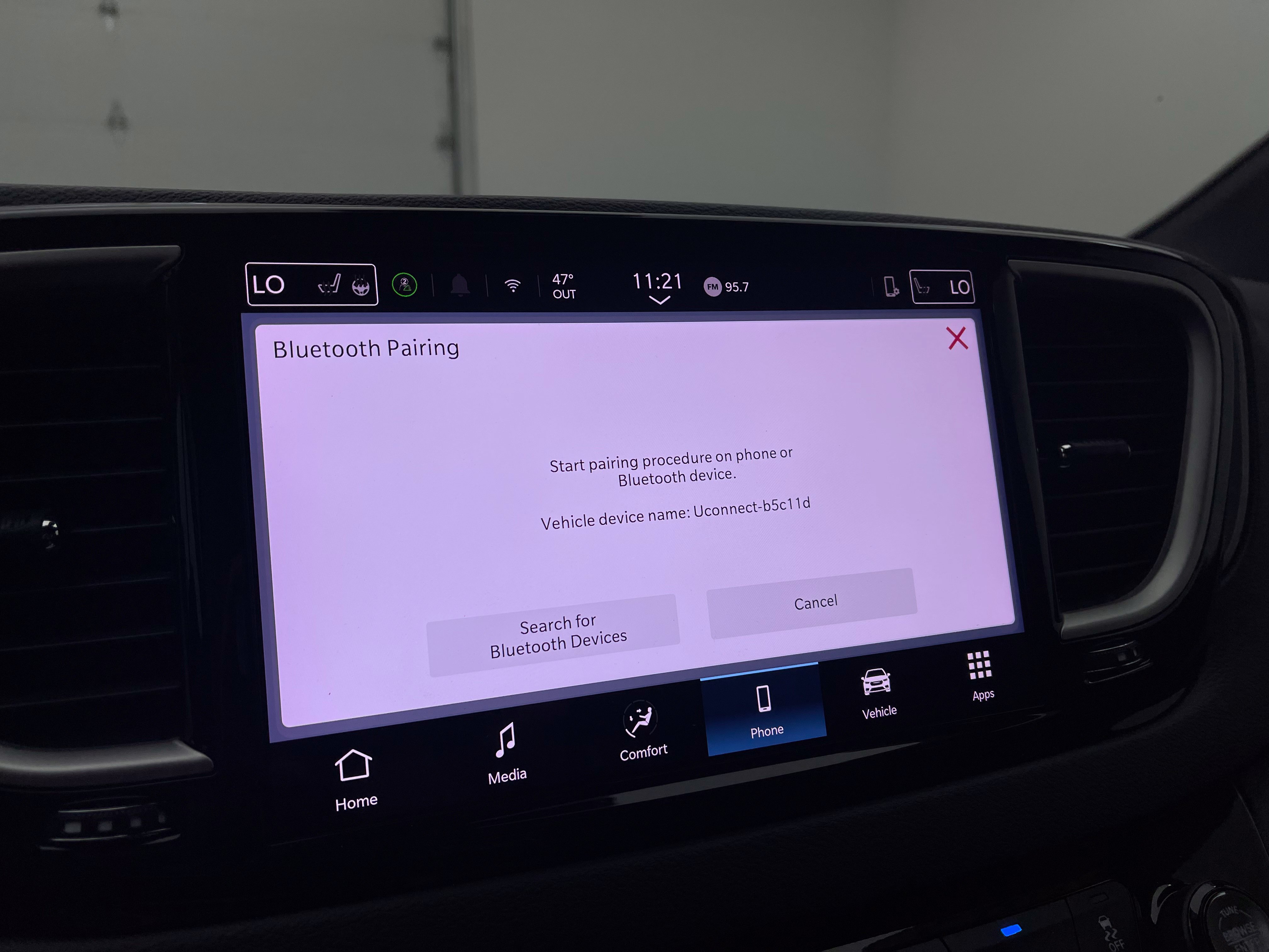 Used 2025 Chrysler Pacifica Select FWD image 26
