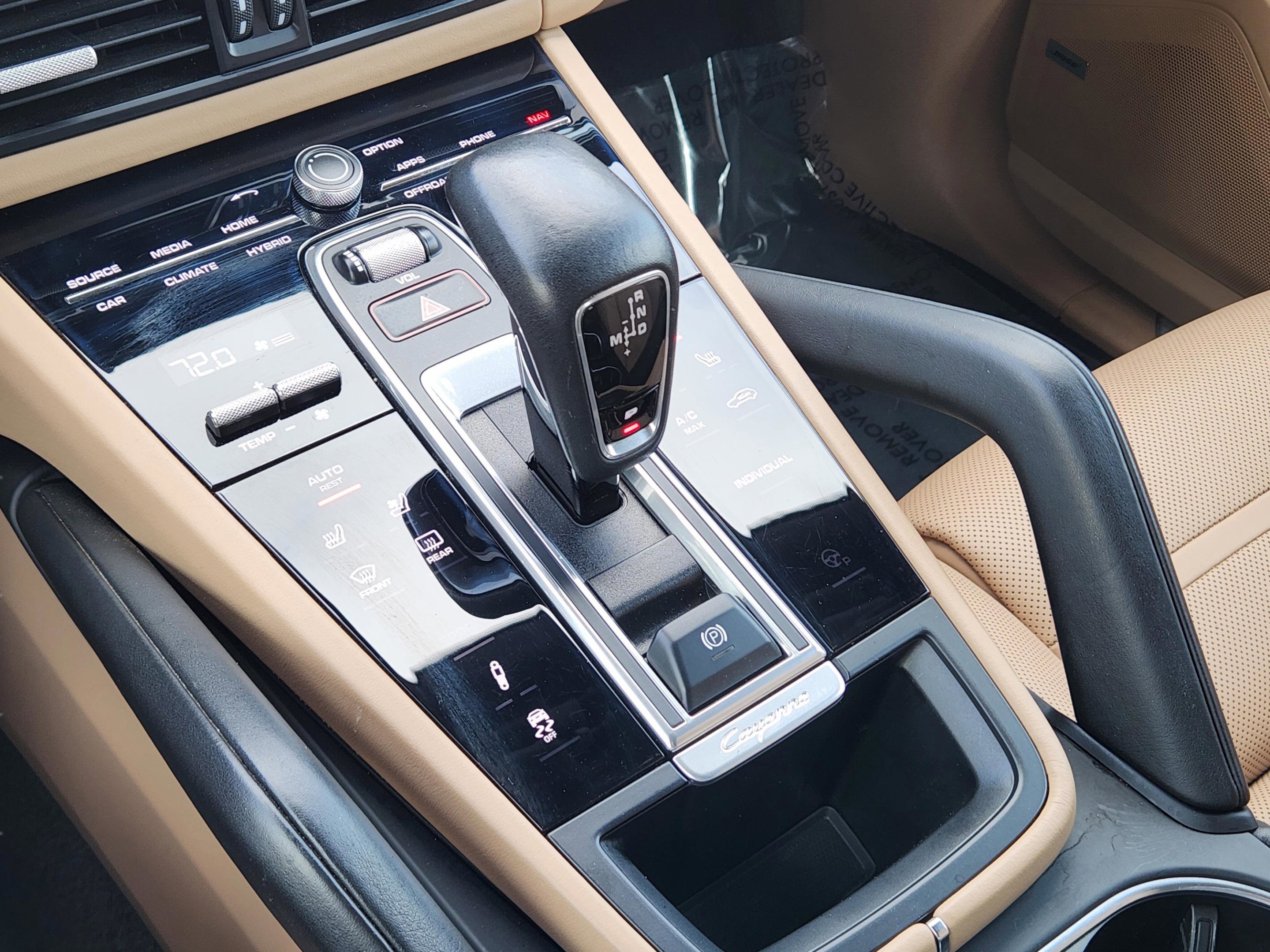 Used 2019 Porsche Cayenne E-Hybrid image 19