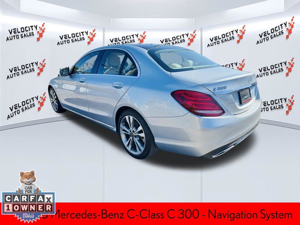 Used 2018 Mercedes-Benz C 300 Sedan image 5