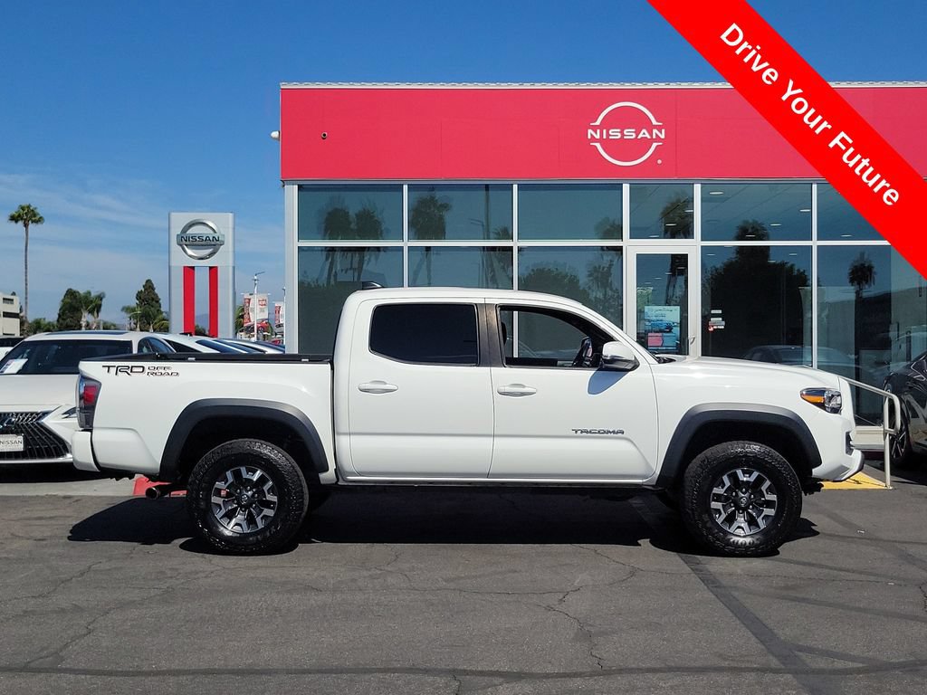 Used 2023 Toyota Tacoma TRD Off-Road w/ Technology Package RWD image 34