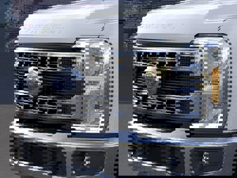 New 2025 Ford F350 XLT image 17
