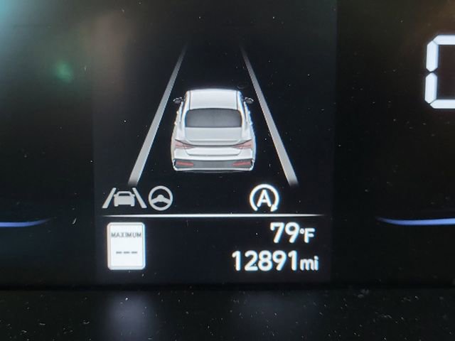 Used 2024 Hyundai Elantra SE image 26