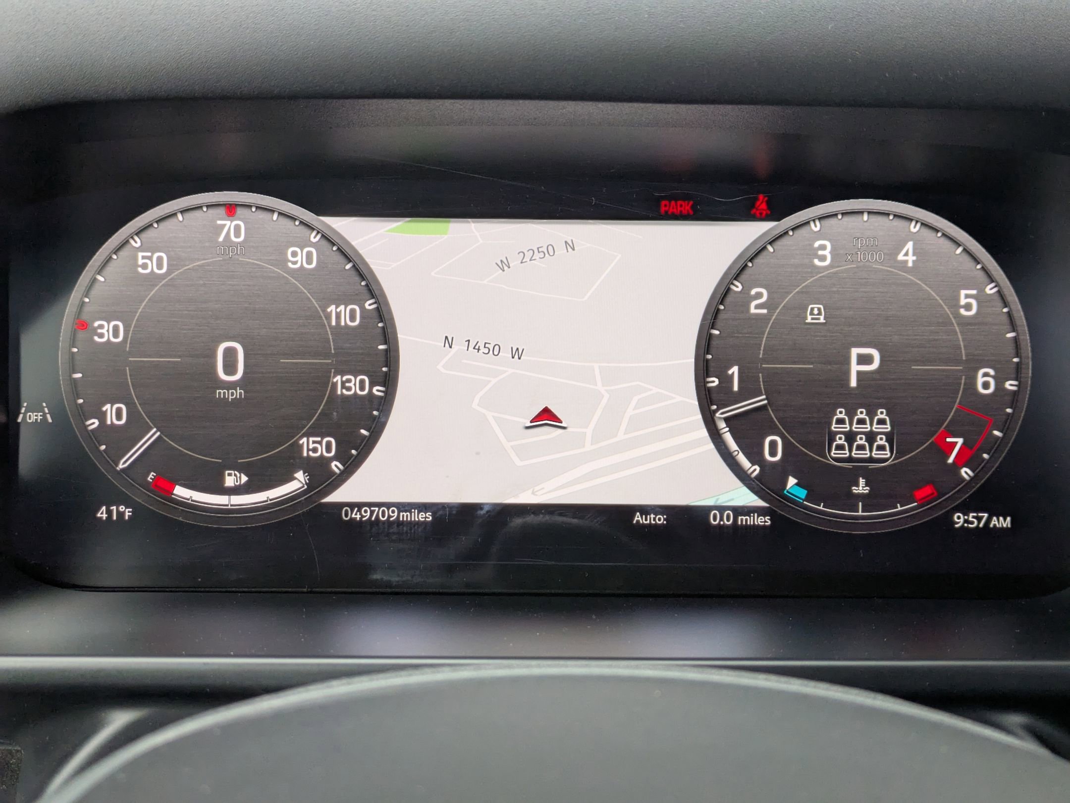 Used 2024 Land Rover Defender 130 X-Dynamic SE image 16