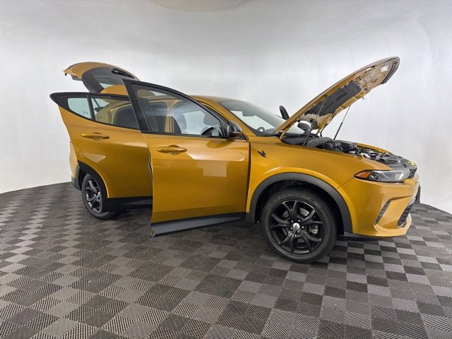 Used 2024 Dodge Hornet GT w/ GT Blacktop Package image 12