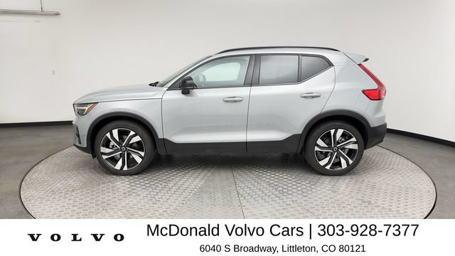 Used 2024 Volvo XC40 B5 Ultimate w/ Protection Package Premier AWD/4WD image 5