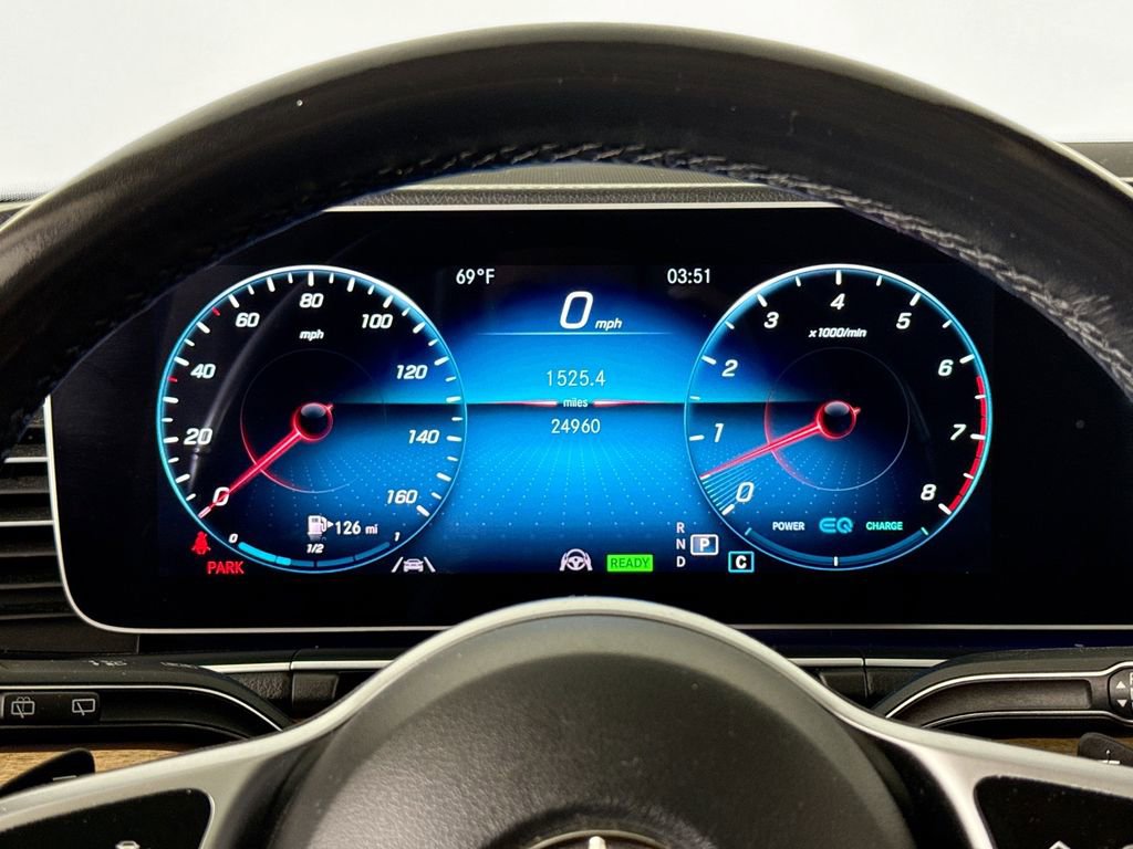 Used 2023 Mercedes-Benz GLS 450 4MATIC image 10