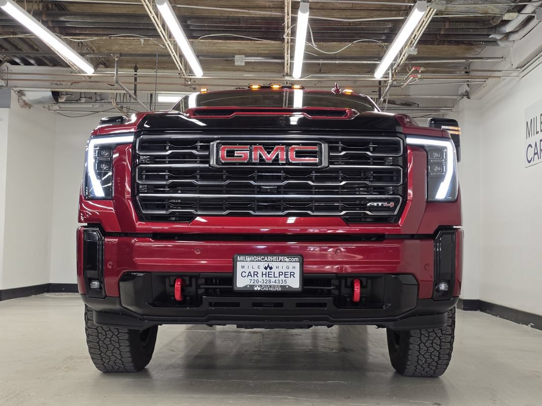Used 2025 GMC Sierra 2500 AT4 w/ AT4 Premium Plus Package AWD/4WD image 3
