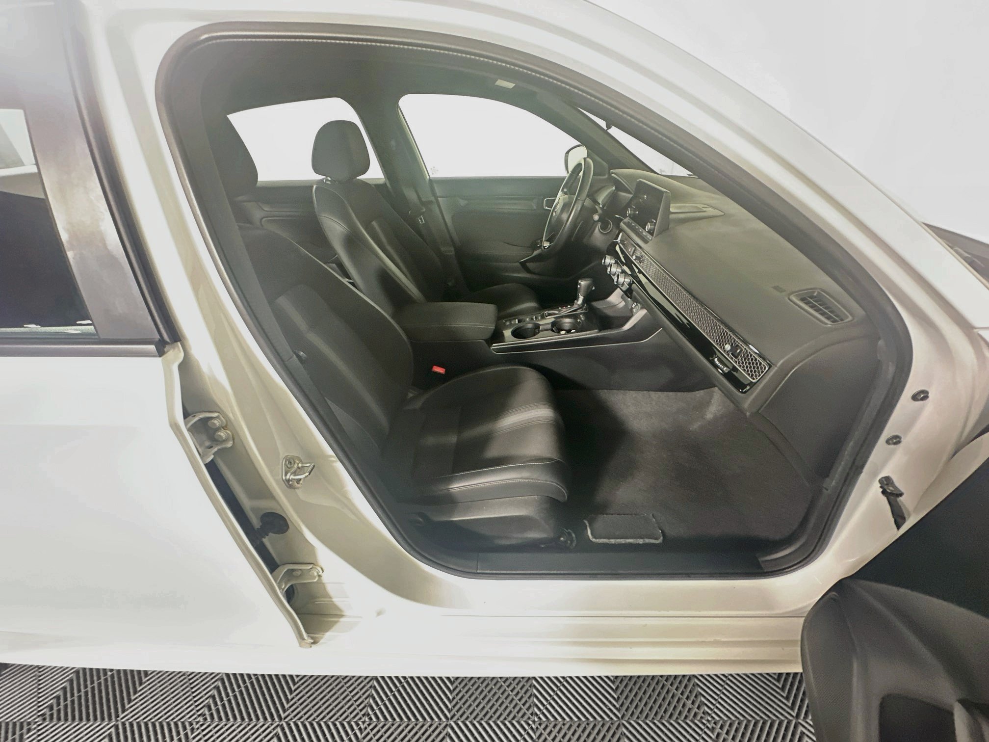 Used 2023 Honda Civic Sport image 29