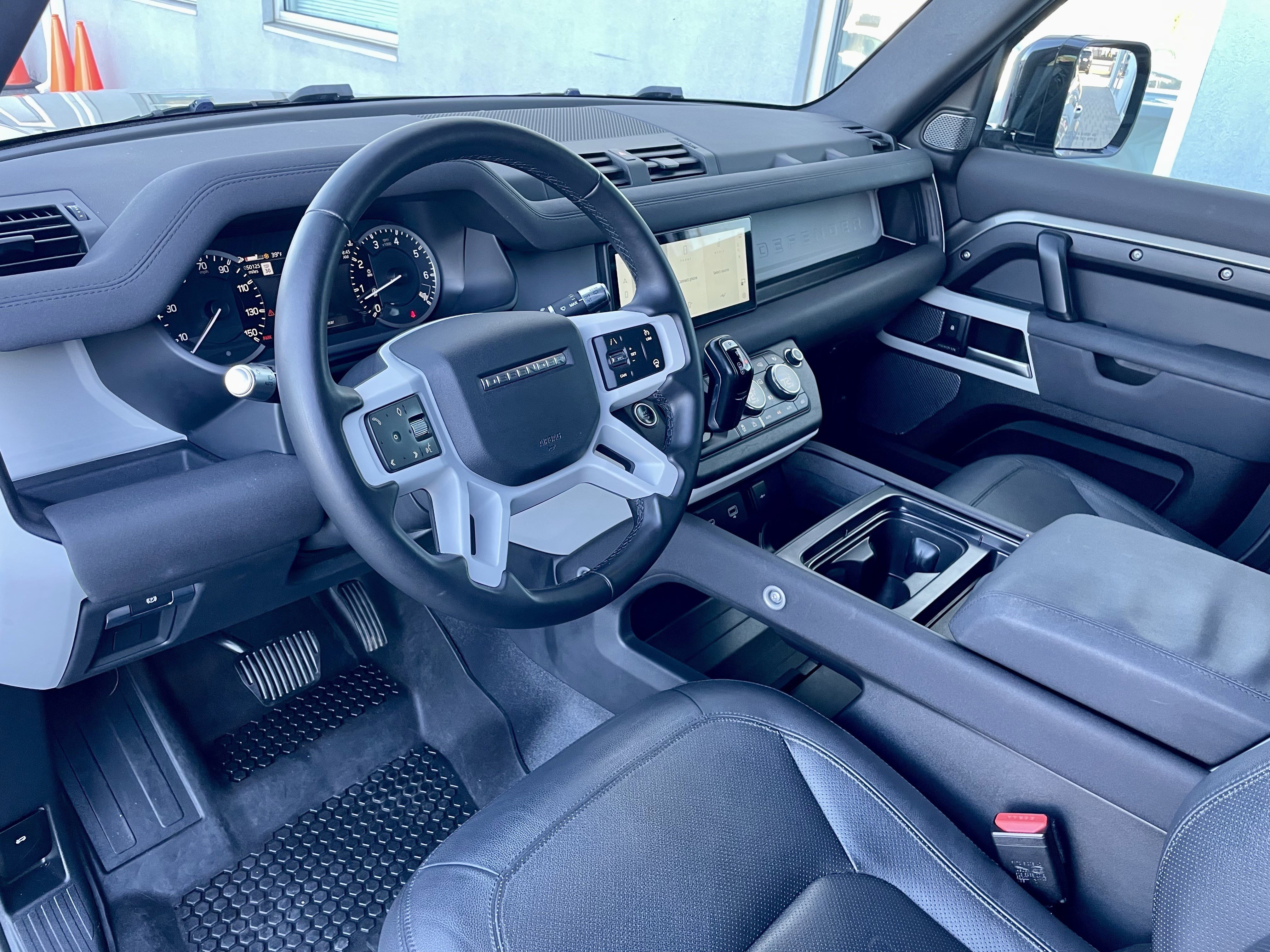 Used 2022 Land Rover Defender 110 S image 13