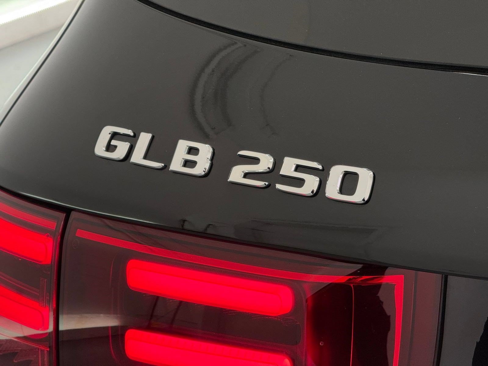 Certified 2026 Mercedes-Benz GLB 250 image 26