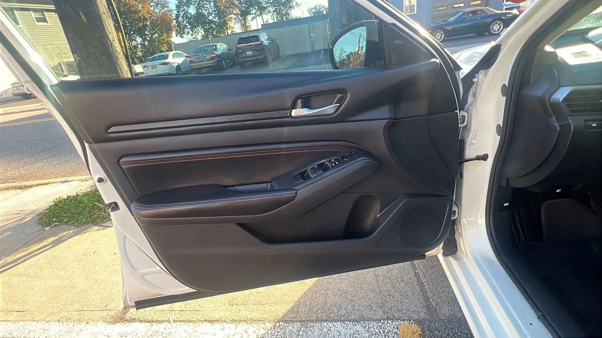 Used 2020 Nissan Altima 2.5 SR w/ Premium Package image 20