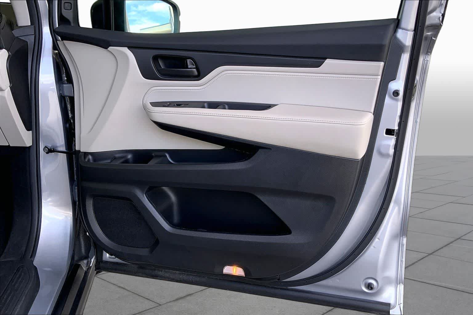 Used 2025 Honda Odyssey EX-L image 23