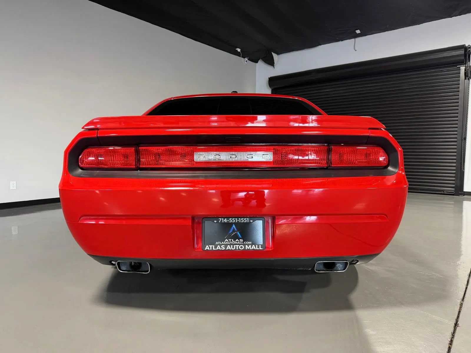 Used 2014 Dodge Challenger R/T RWD image 5