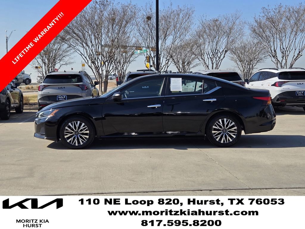 Used 2024 Nissan Altima 2.5 SV image 12