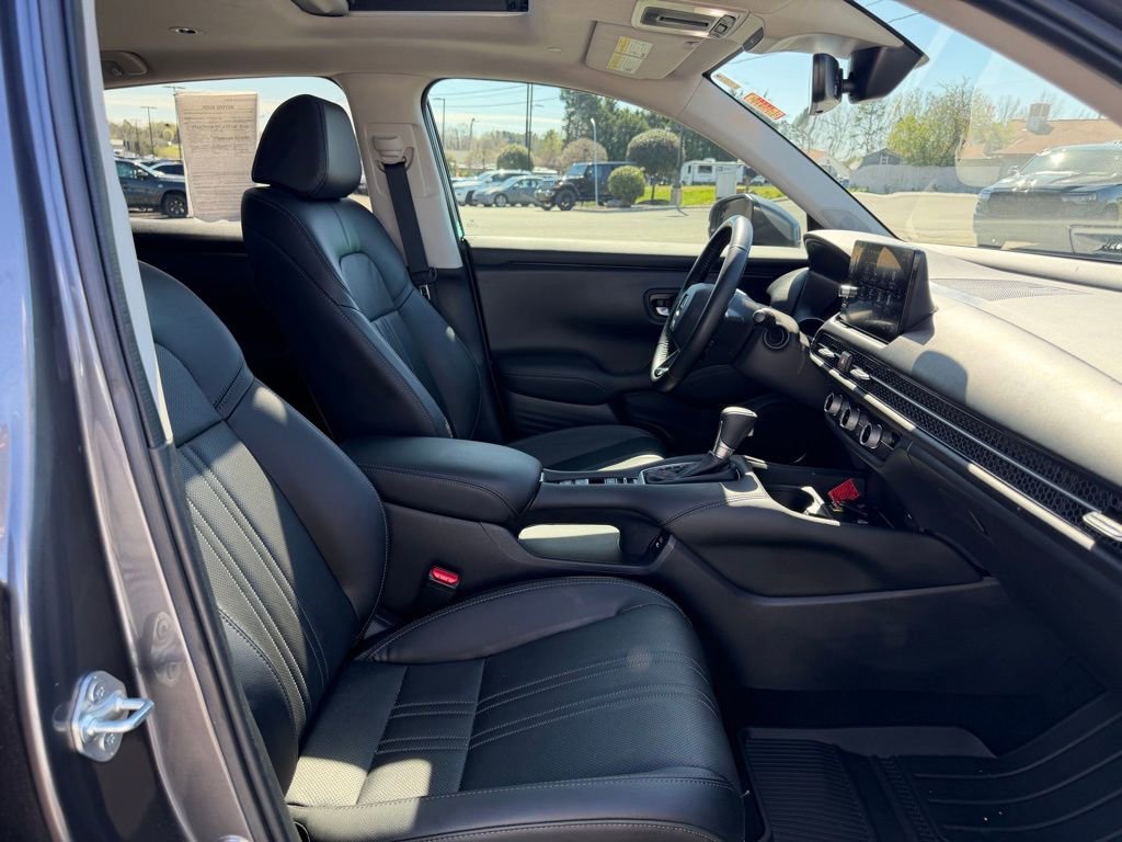 Used 2025 Honda HR-V EX-L image 31