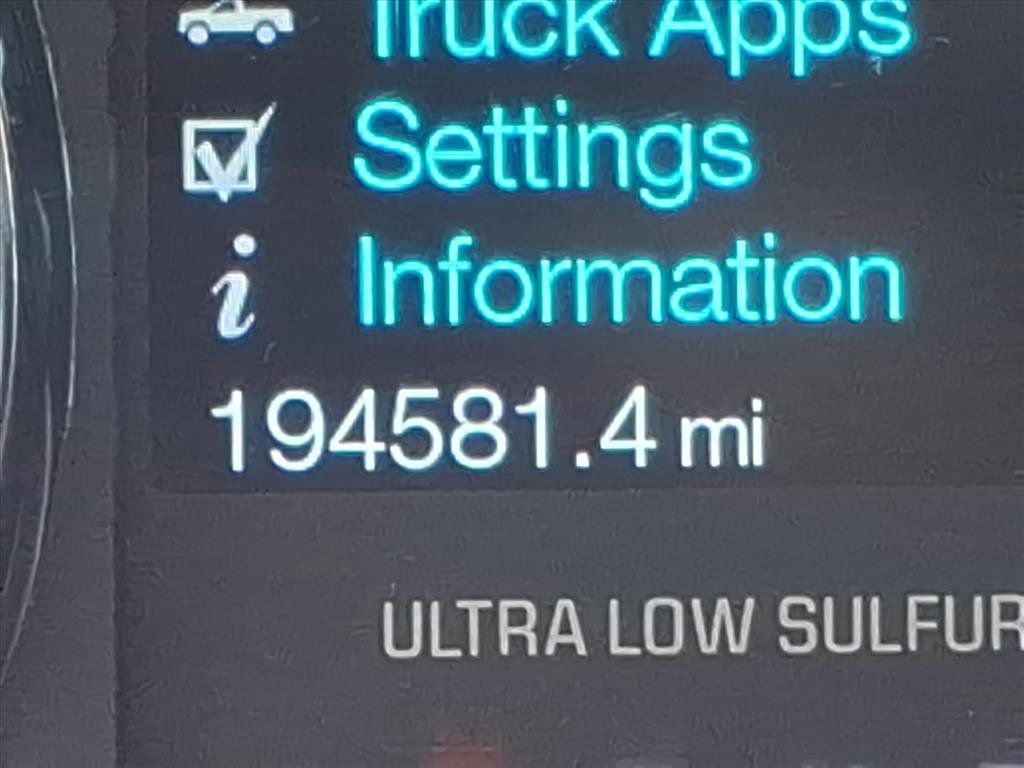 Used 2015 Ford F350 Lariat w/ Lariat Ultimate Package image 26