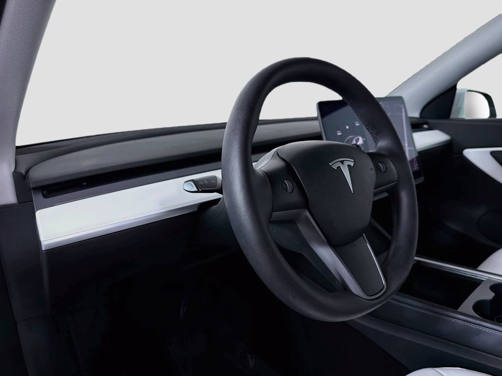 Used 2021 Tesla Model Y Long Range AWD/4WD image 9