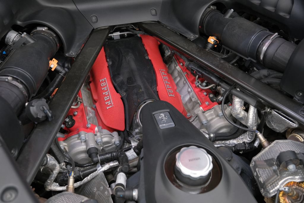 Used 2021 Ferrari SF90 Stradale AWD/4WD image 49