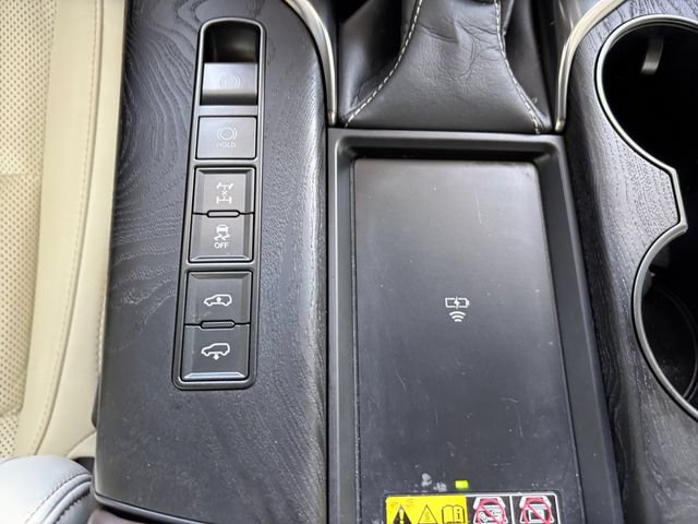 Used 2024 Lexus LX 600 4WD w/ Appearance Package image 33