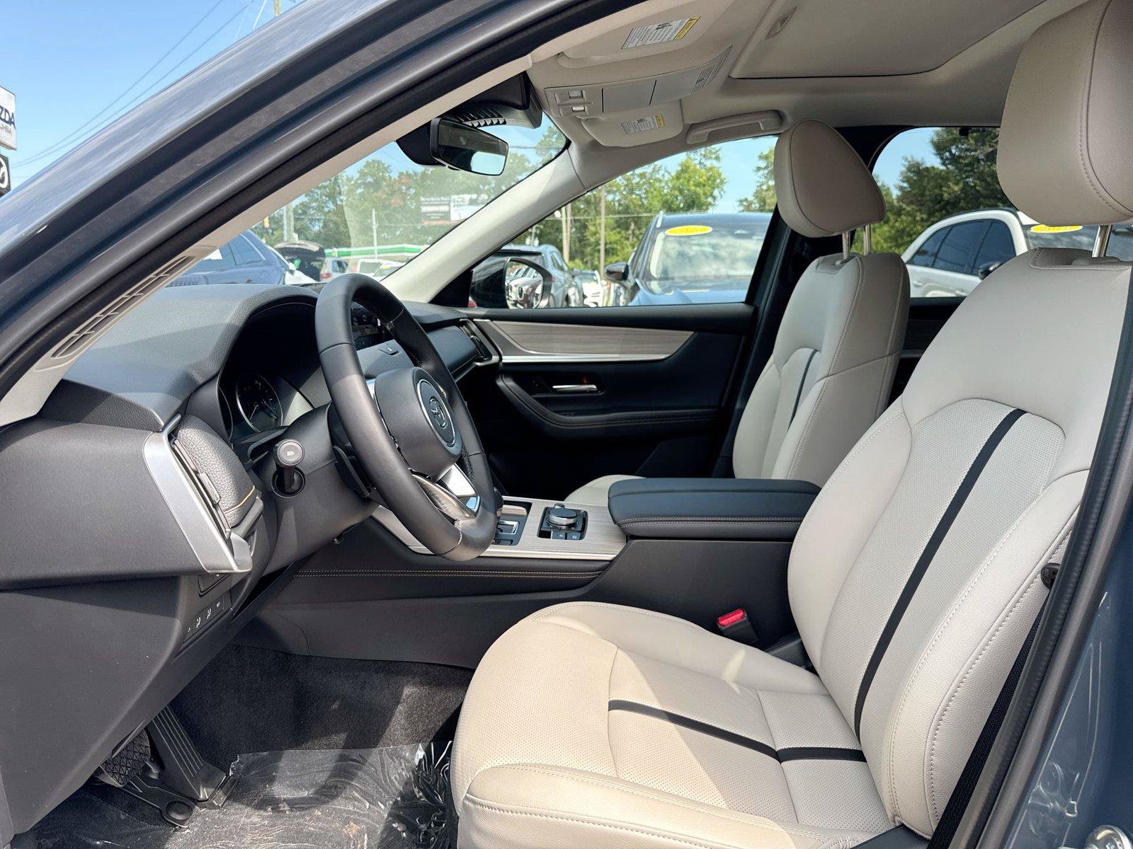 New 2026 MAZDA CX-70 3.3 Turbo w/ Preferred Package AWD/4WD image 3