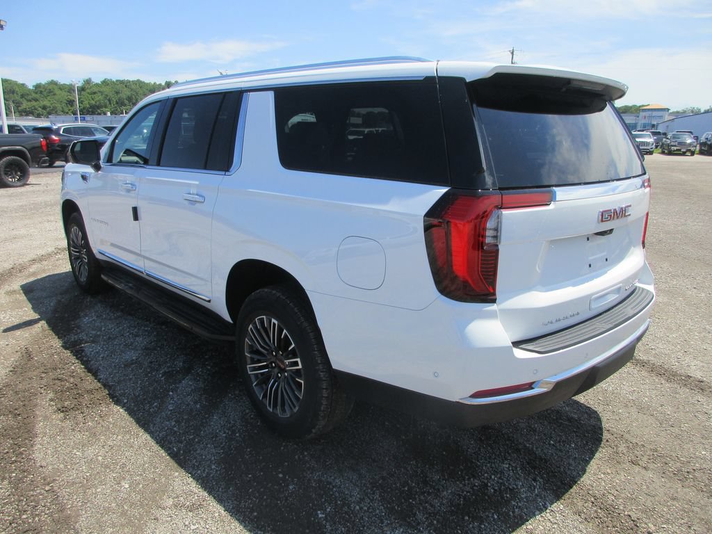 New 2026 GMC Yukon XL Elevation w/ Elevation Premium Package AWD/4WD image 6