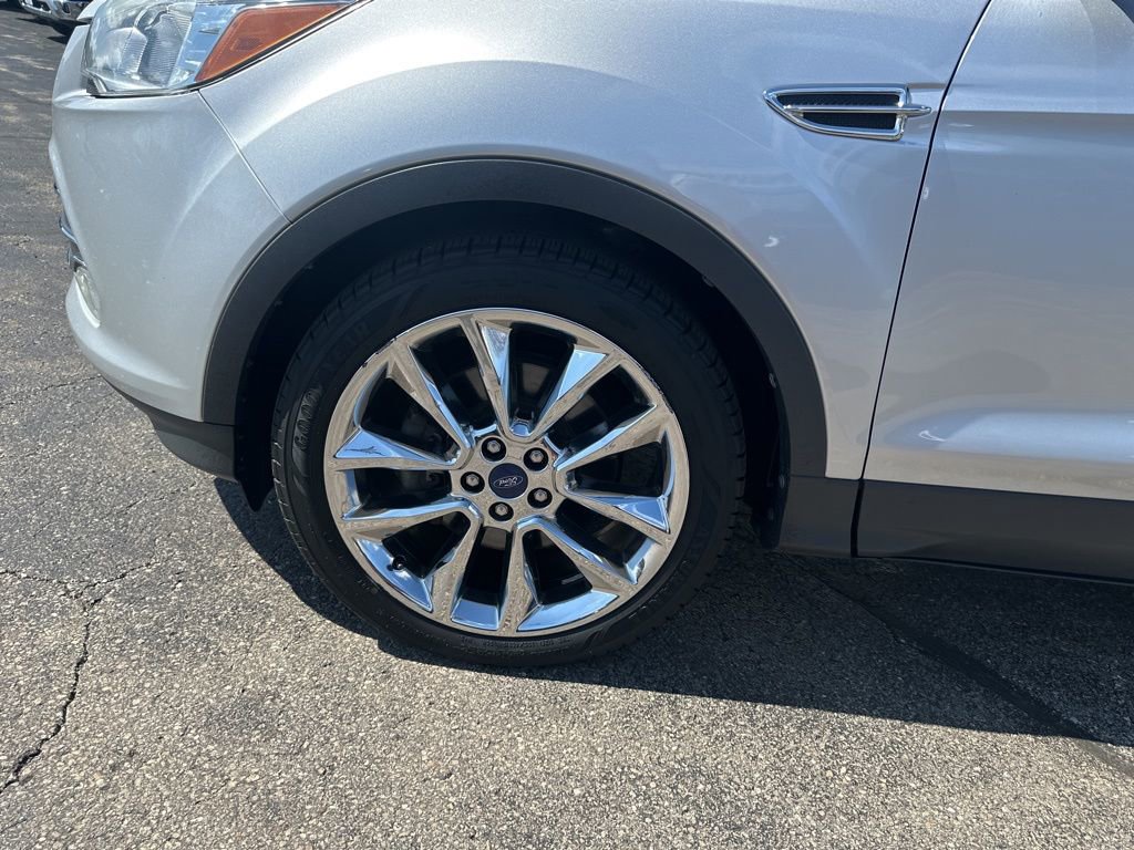 Used 2014 Ford Escape SE w/ SE Chrome Package image 24