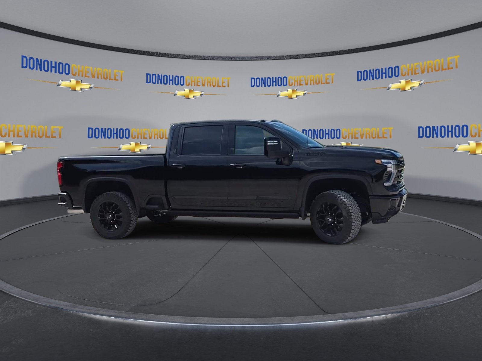 New 2026 Chevrolet Silverado 2500 High Country w/ High Country Premium Package AWD/4WD image 5