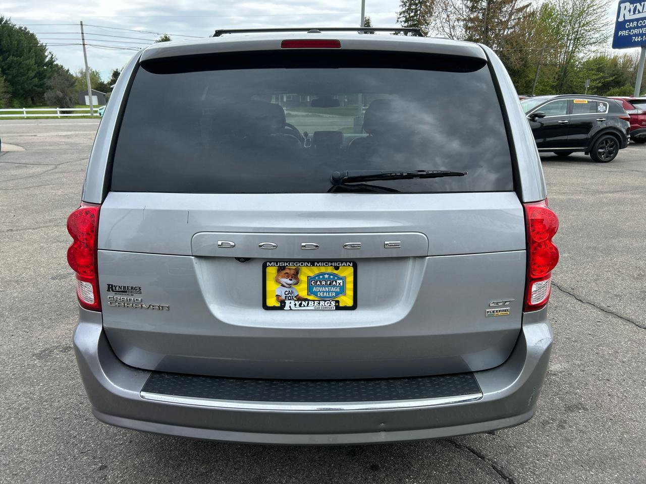 Used 2018 Dodge Grand Caravan GT FWD image 3
