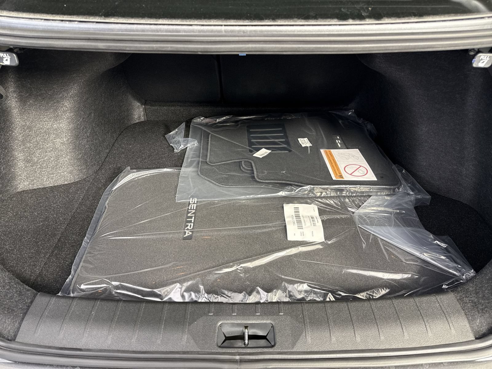 New 2026 Nissan Sentra SV w/ SV Convenience Package FWD image 32