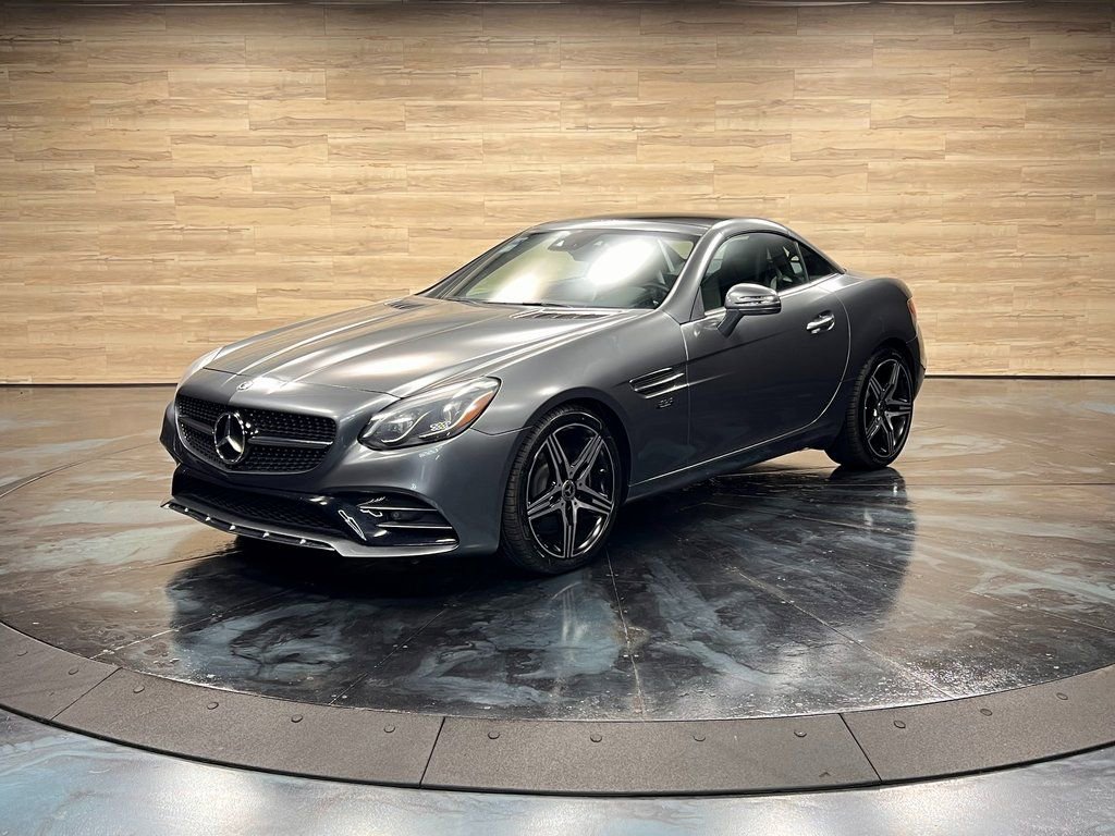 Used 2020 Mercedes-Benz SLC 300 image 4