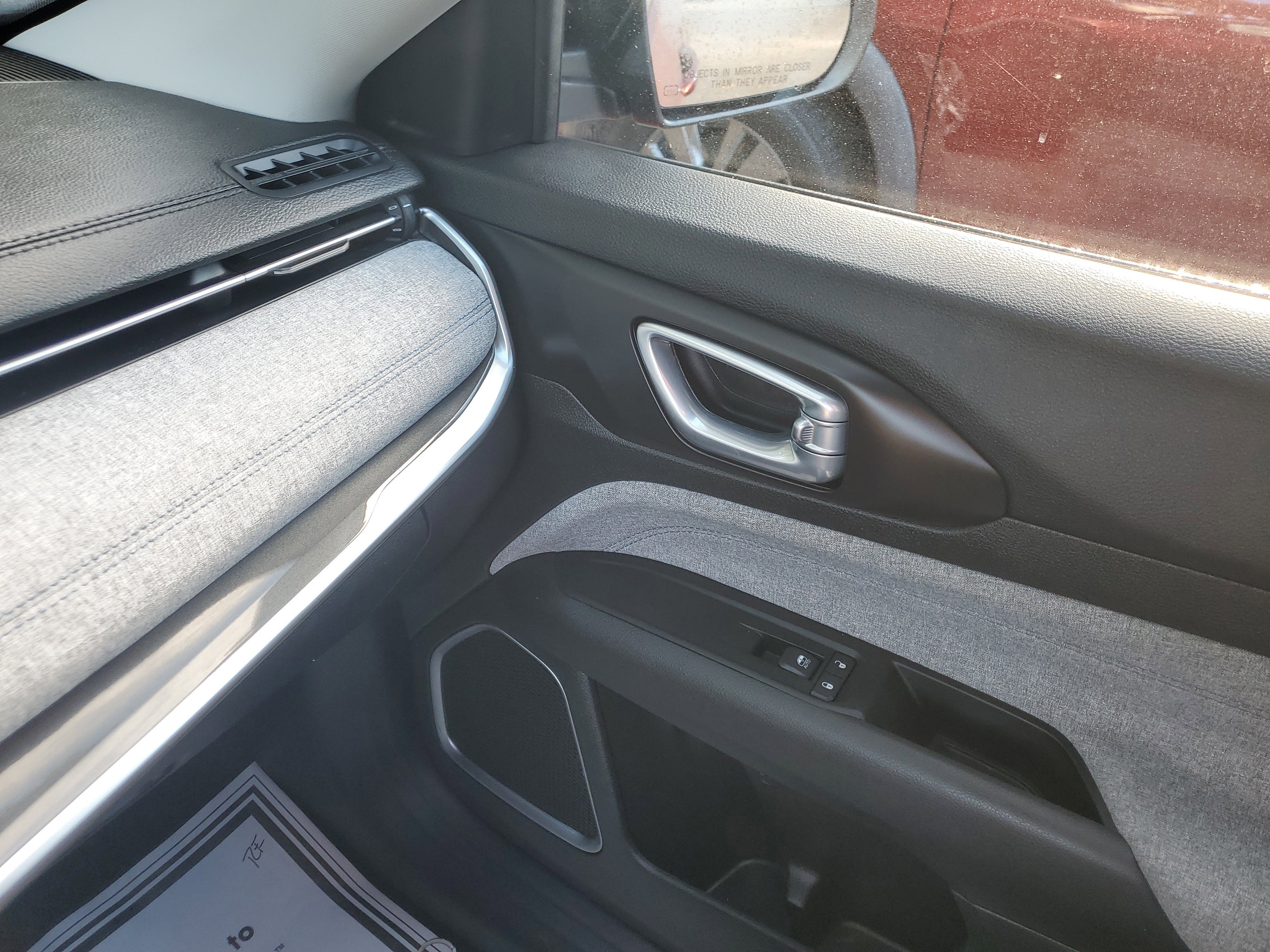 Used 2022 Jeep Compass Latitude image 28