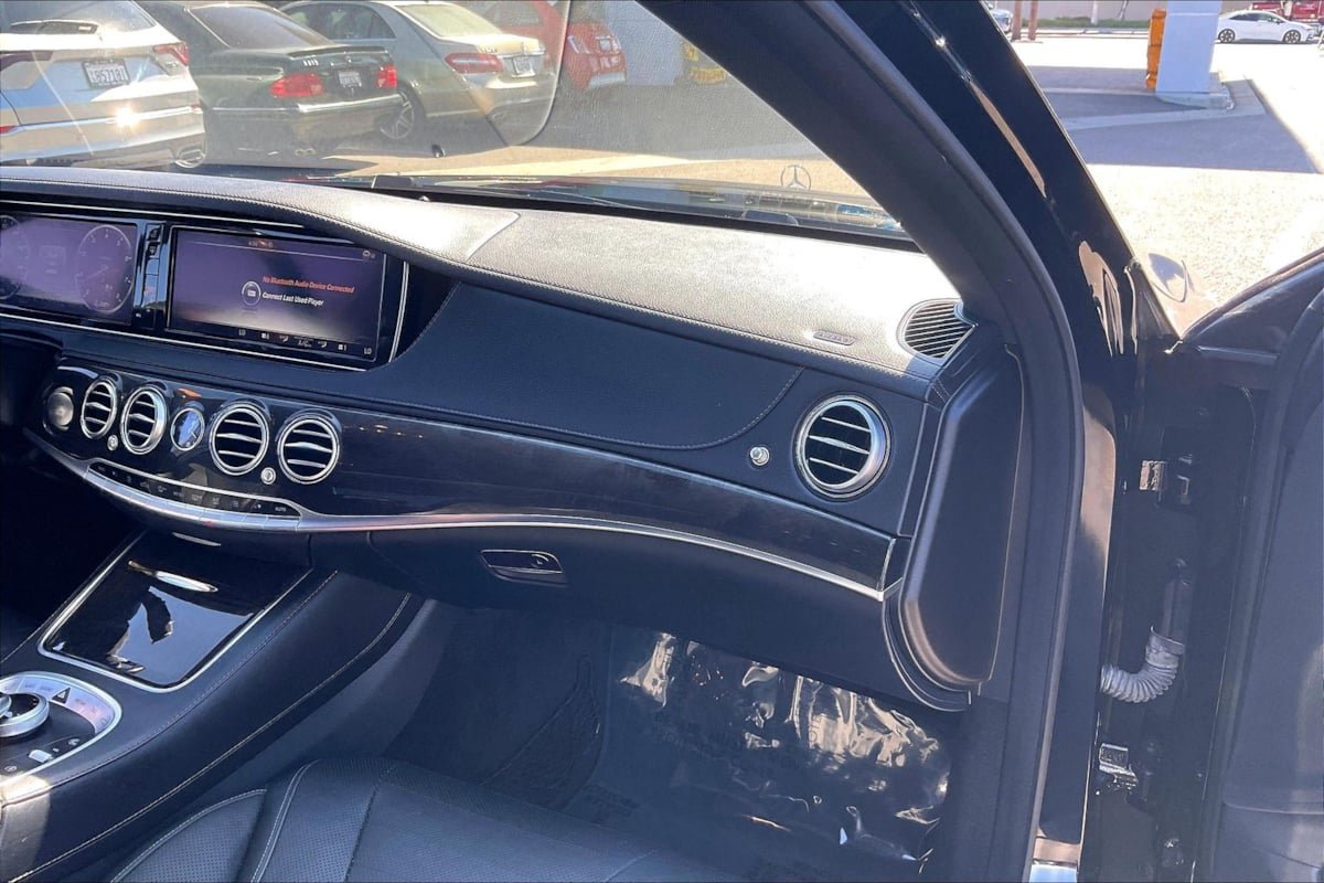 Used 2015 Mercedes-Benz S 550 Sedan image 14