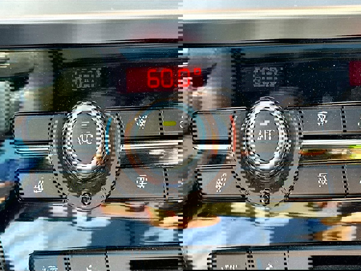 Used 2017 BMW X4 M40i image 22