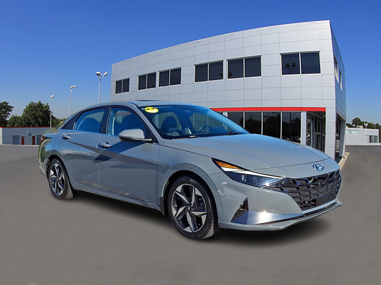 Used 2022 Hyundai Elantra Limited w/ Preferred Accessory Package FWD image 1