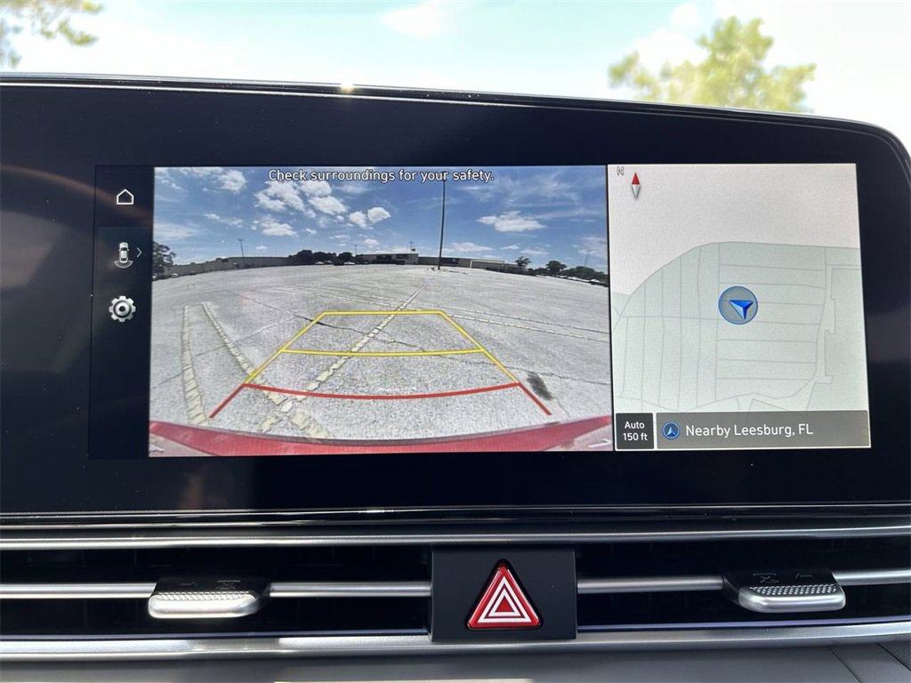 New 2025 Hyundai Elantra SEL image 7