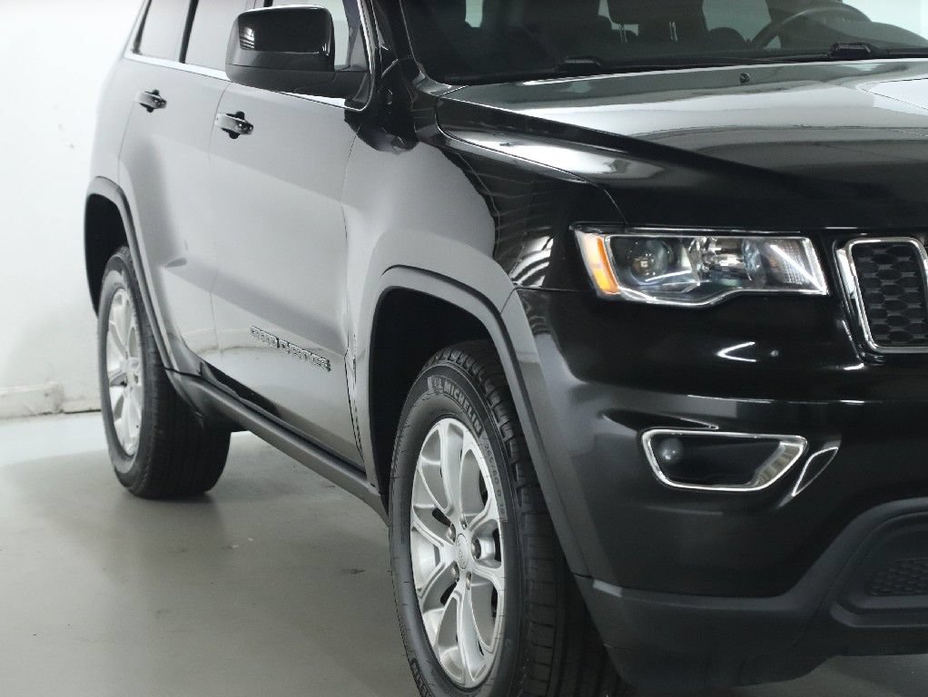 Used 2021 Jeep Grand Cherokee Laredo AWD/4WD image 8